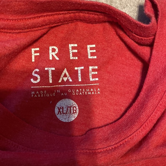 2 T-shirt’s - Picture 5 of 5